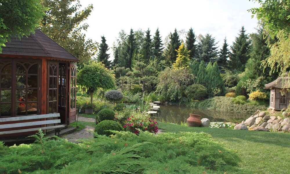 Altany ogrodowe drewniane